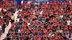 Osasuna fans in red